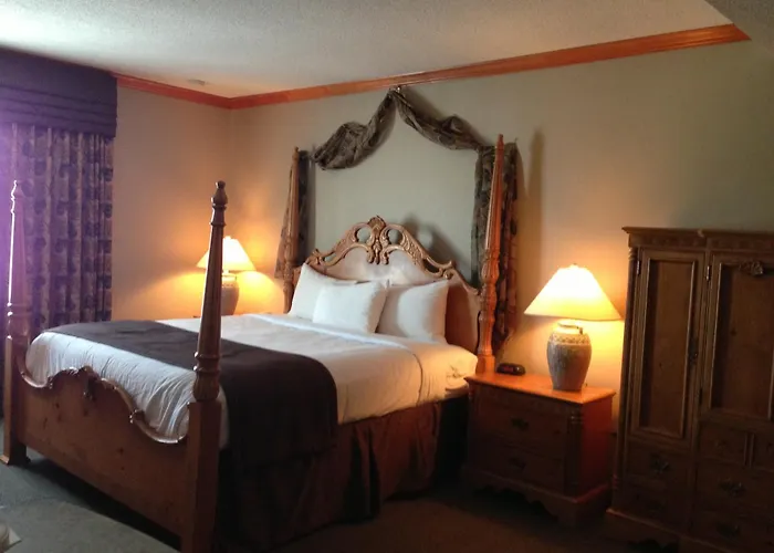 Petawawa River Inn & Suites