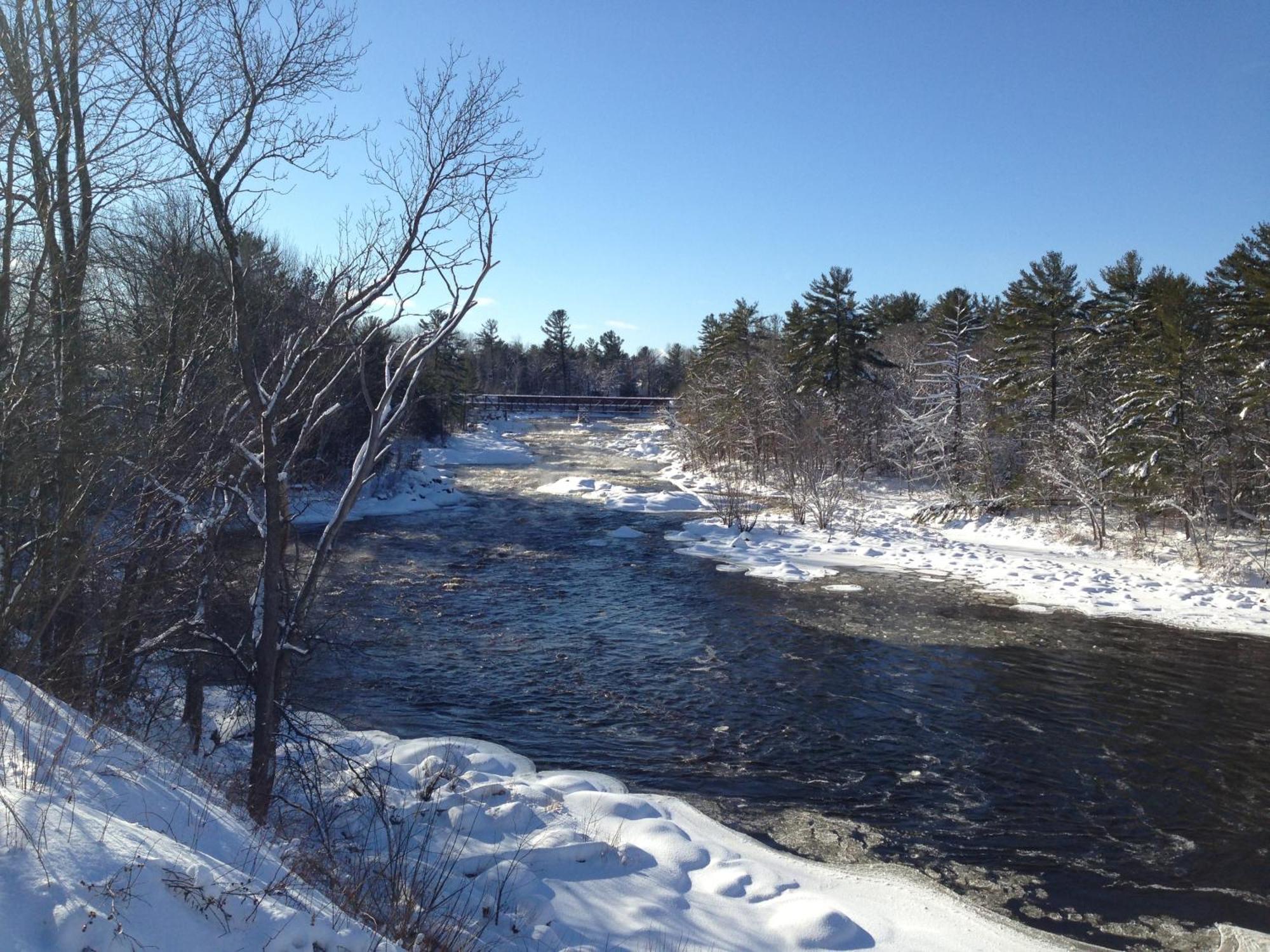 Hotel River & Petawawa